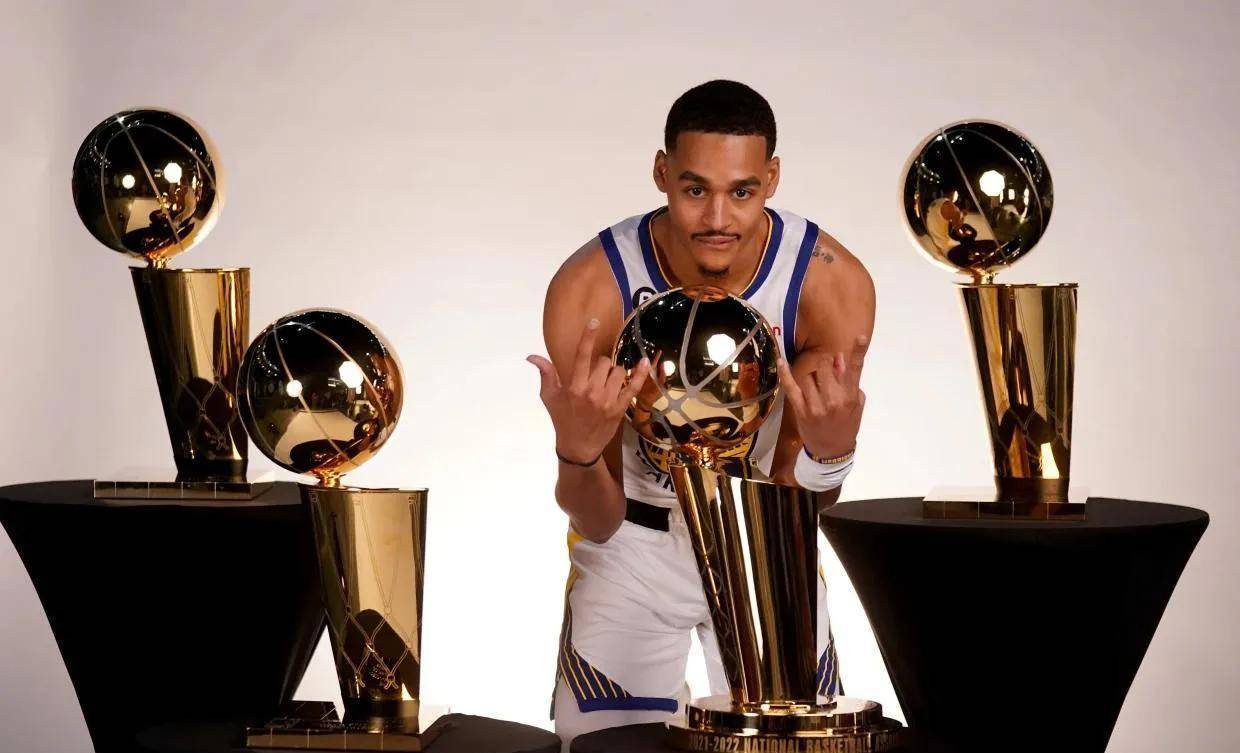 乔丹普尔谈勇士续约问题:一切交给经纪人打理,我只是负责打球_赛季