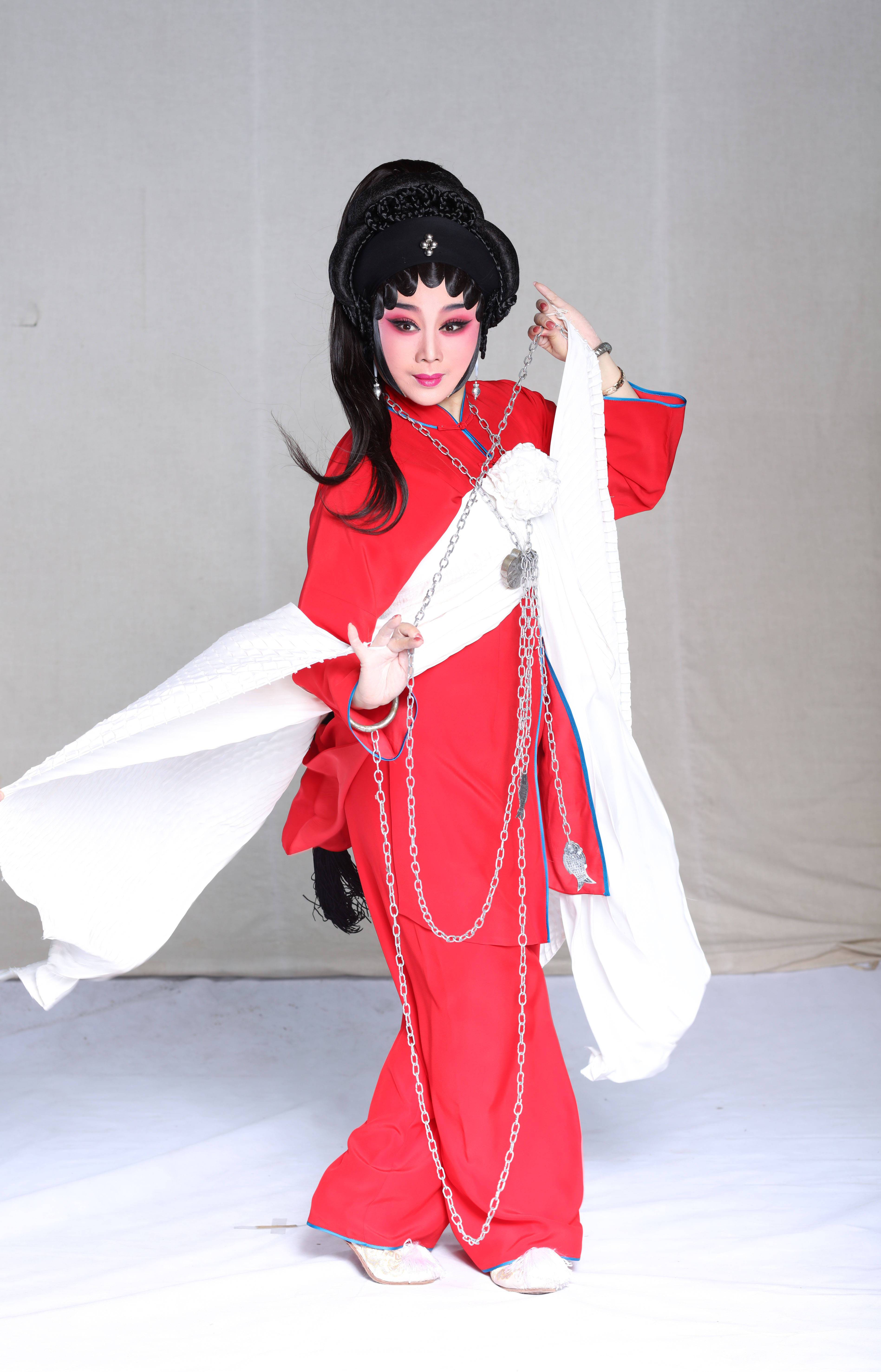 剧照欣赏:邮册设计稿欣赏:陈韵红,国家一级演员,第12届中国戏剧梅花奖