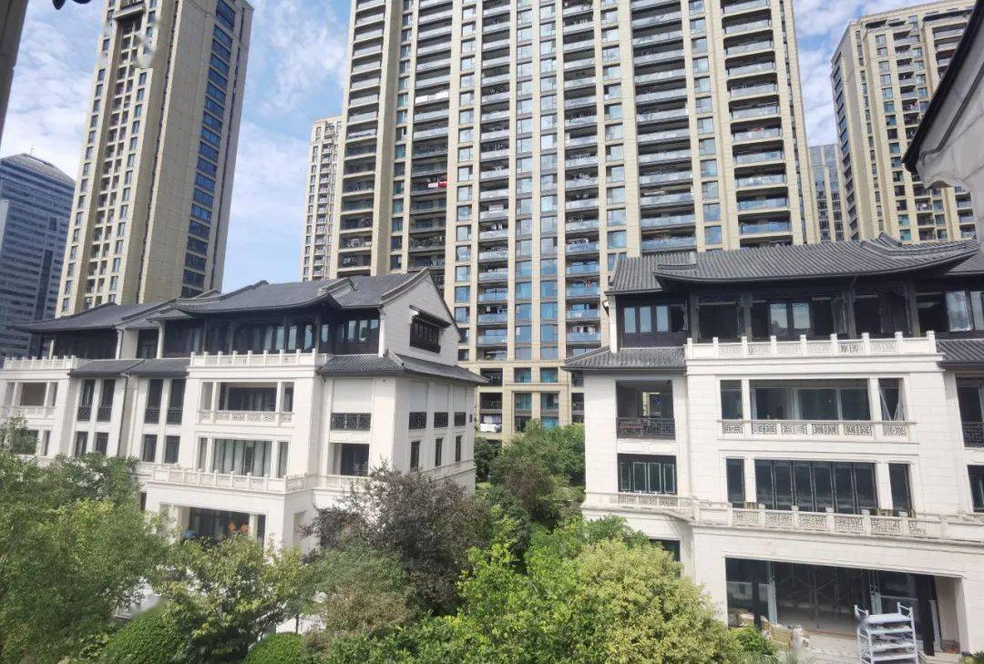 44万元,滨江华家池"华墅"法拍总价过9000万_房源_拍卖_套房