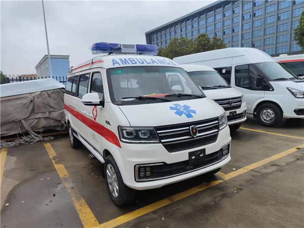 金杯海狮王重症转运型柴油版监护型负压救护车.医院病人运输车