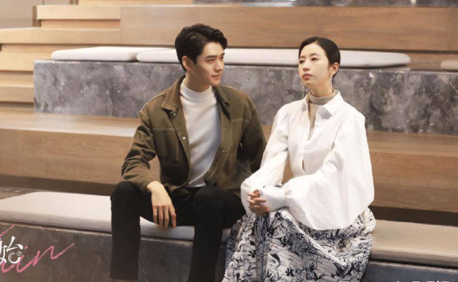 才会发生出需要先结婚后恋爱的剧情