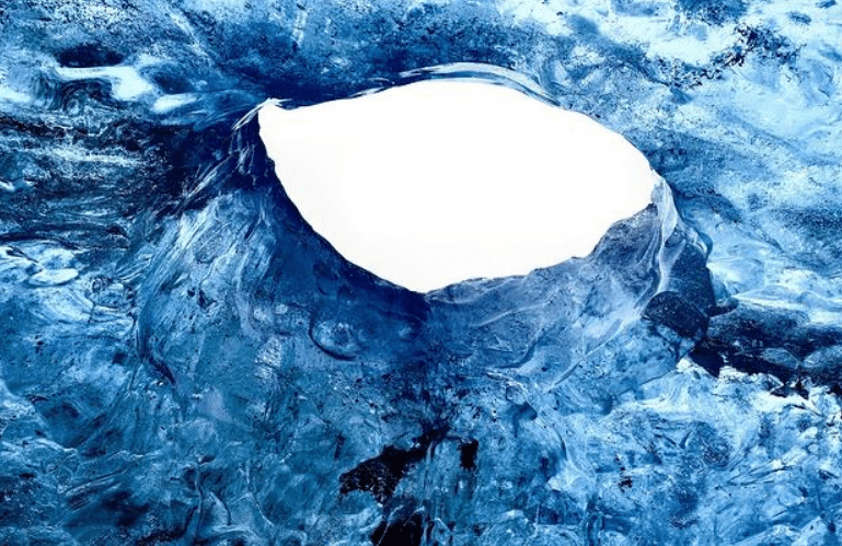 南极冰下隐藏着的巨型空洞，每天都在变大，科学家也不知它是什么