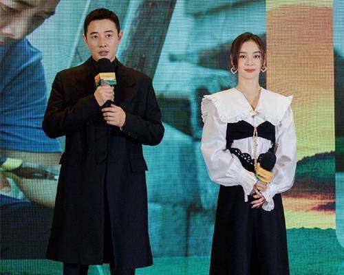 罗晋和袁姗姗合唱《带着幸福来见你》,濮泉生再次与我们见面了_袁珊珊