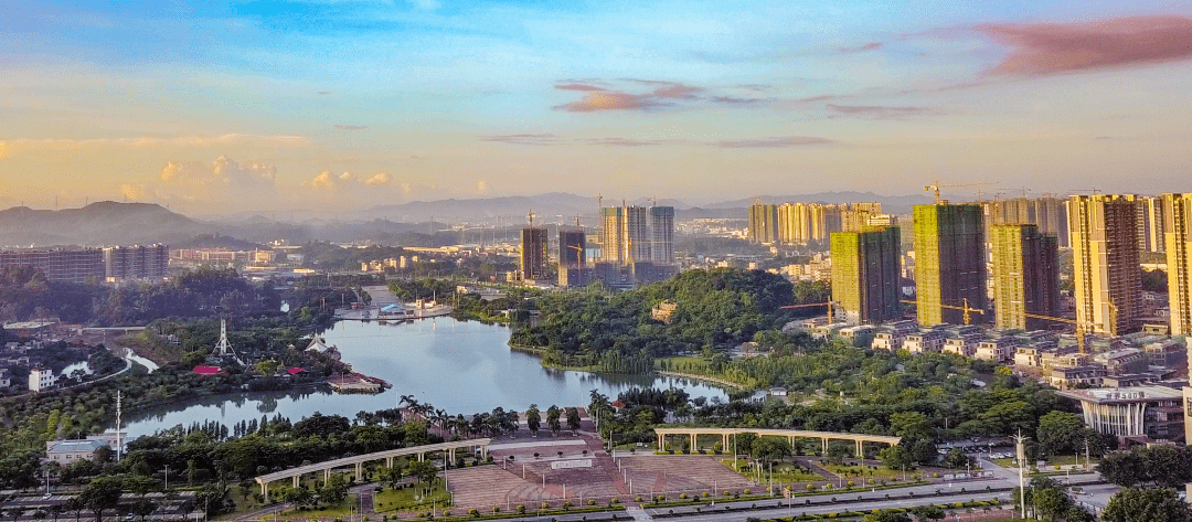 数据显示,截至2021年,鹤山全市高新技术企业达262家,实现高技术产业