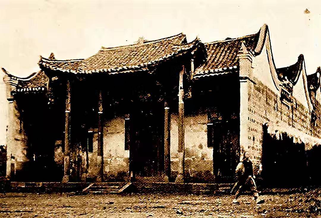 明清奇案:冷雨夜男尸变女尸,牵出一桩卖妻骗婚,杀害继女的大案_尸体