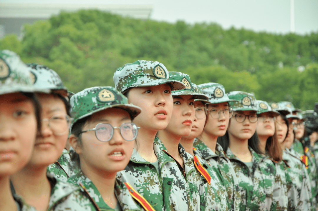 广东财经大学在哪里军训(广东财经大学新生在哪个校区)