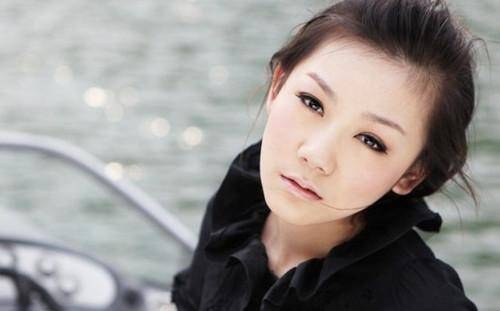 90后裸模苏紫紫:为艺术正名,展现接受采访,却被教授盯着不放_什么_luo