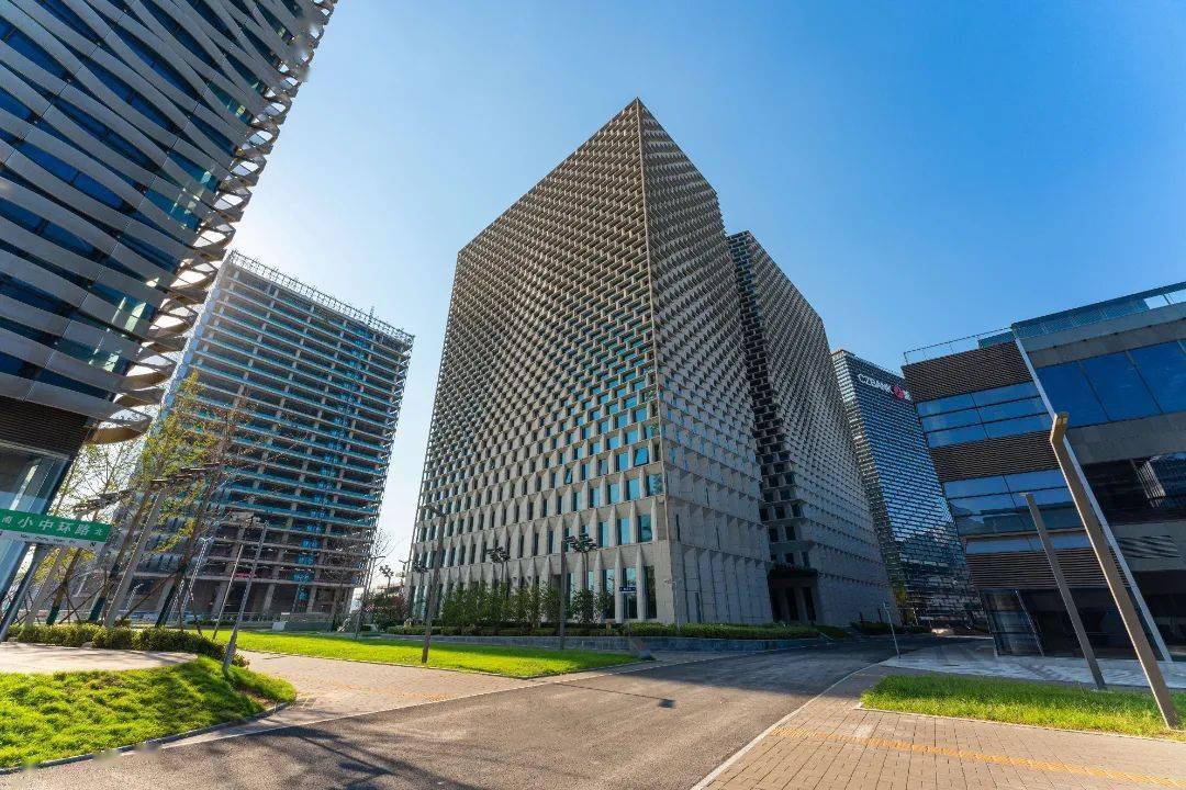 邀您体验早c晚a的生活方式,一起闲话生活,听风观雨