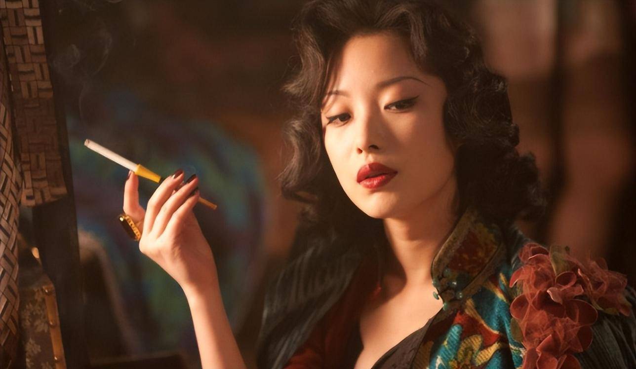 难怪大家会喜欢"丹凤眼"女星,不仅媚眼如丝,连眉目也能传情