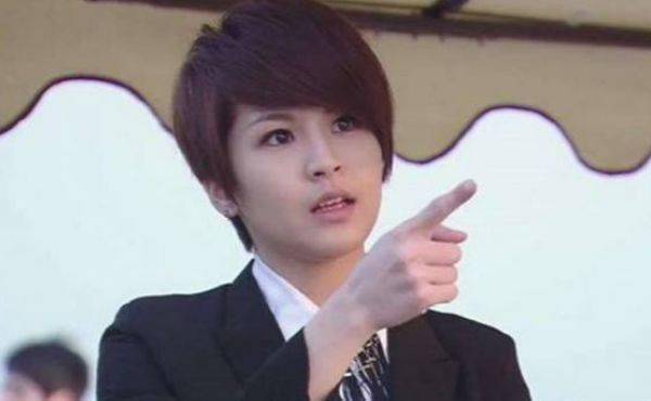 娱乐圈中漂亮的女明星多的是,而说到娱乐圈中的假小子女星,首先上榜的