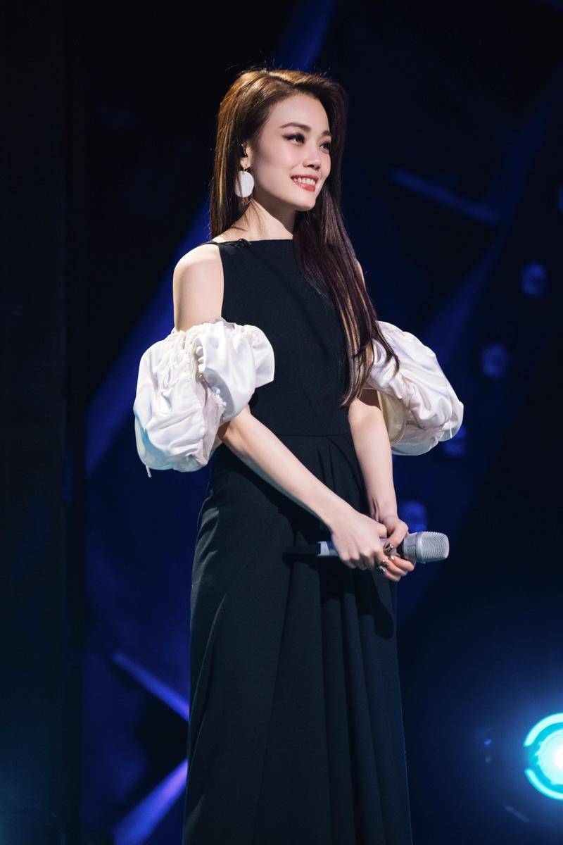 被赞《姐姐2》"唱跳天花板":容祖儿:我的目标可以更高_舞台_节目_表演