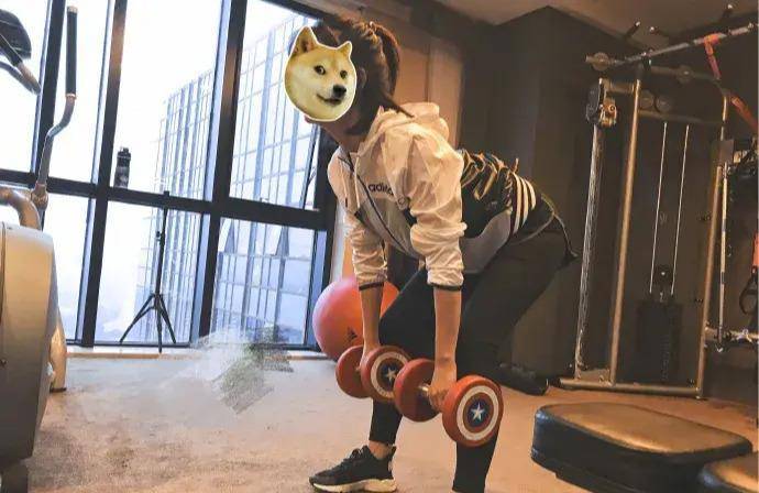 30岁谭松韵漫画腿吸睛,不仅有娃娃脸,还是个瑜伽高手_健身_少女_时候