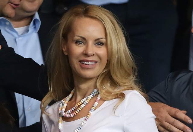 40岁伊布与52岁超模女友幸福,相恋20年生2子就是不结婚_海伦娜_法拉利