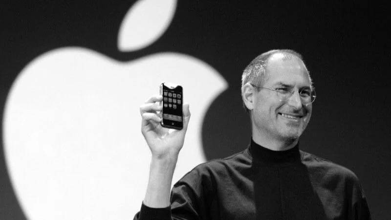 今天是苹果创始人史蒂夫・乔布斯去世 11 周年