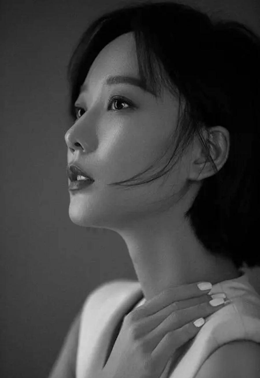 边潇潇:将娱乐圈搅合得人仰马翻,让印小天名声尽毁,她这样做值得吗?