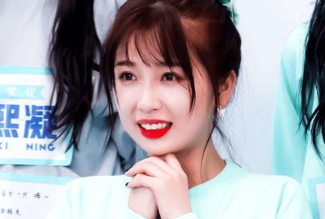 四大内娱顶流同框,生图比精修好看多了_万茜_奚梦瑶_虞书欣