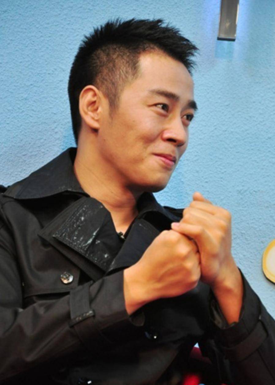 《生存之民工》播出也有15年的时间了,黄渤一跃成为了一线大咖的行列