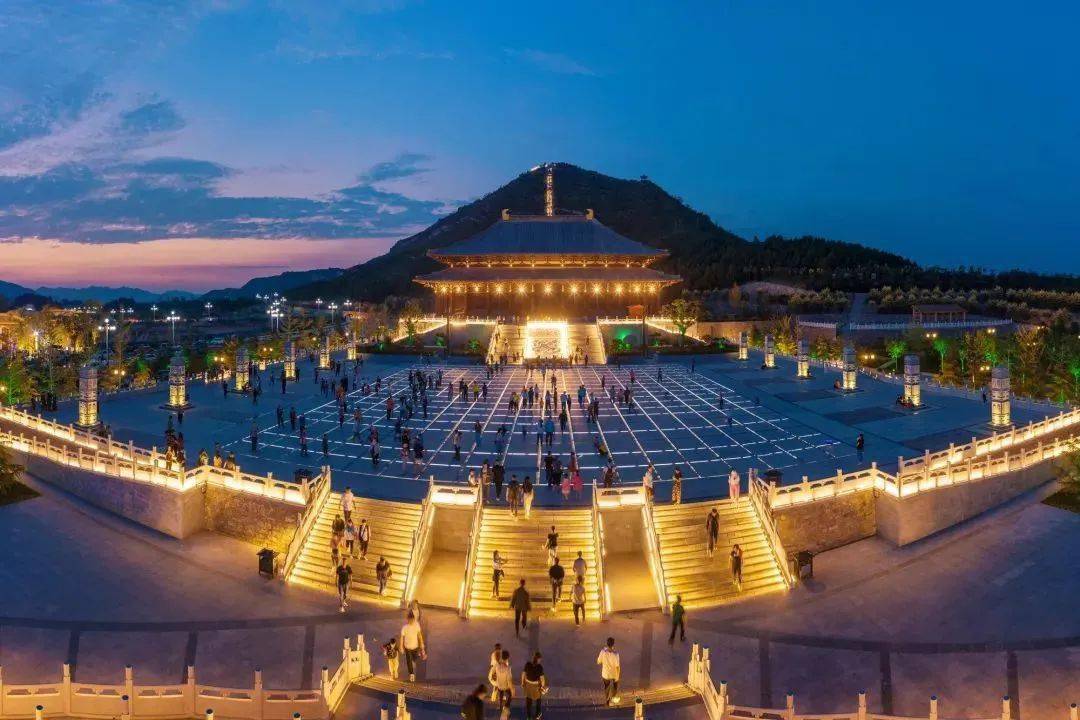 与19横之间演绎着一场精彩的对局走进庆都山·唐尧古镇的街区你会发现