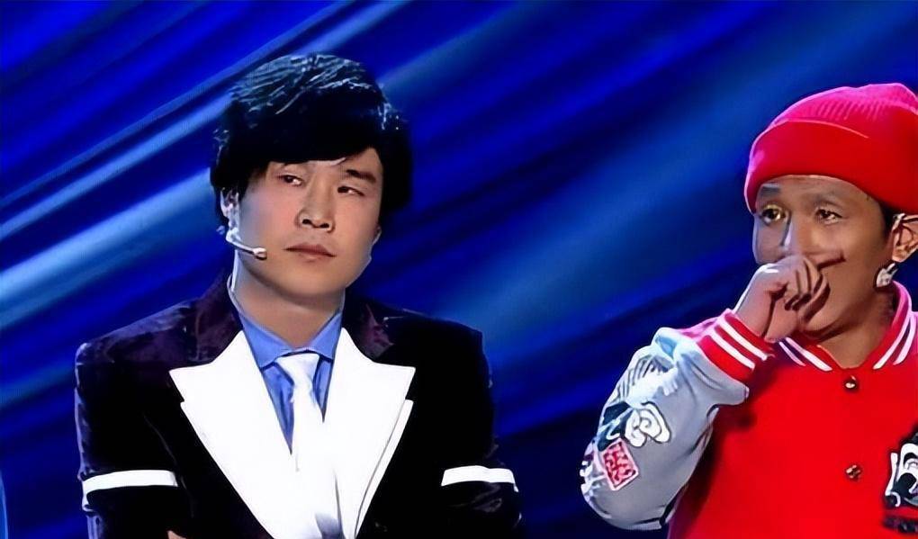 却踩下了小沈阳,离不开多年的筹谋_焦小龙_台子上_二人转