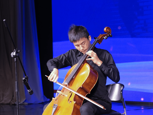 江苏省苏州中学2022学生创业社团今日"百团大绽"_苏中_刘勤_未来