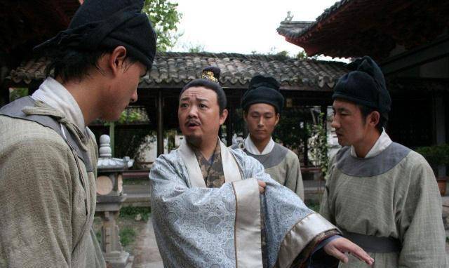 嘉靖年间,严嵩父子为得到张择端的《清明上河图》,害得两人惨死_严世