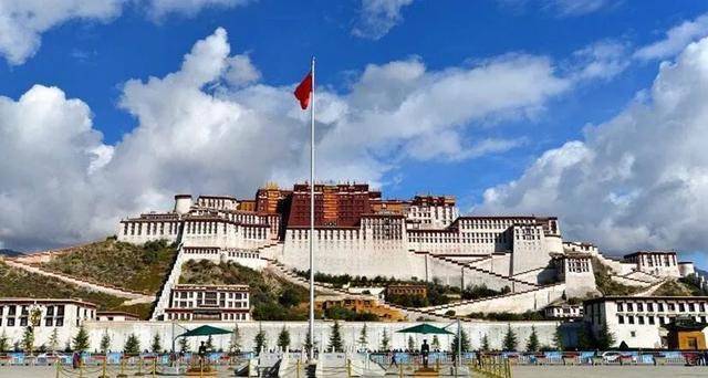 西藏布达拉宫到底有多少宝贝？真的能“抵半个世界”吗？