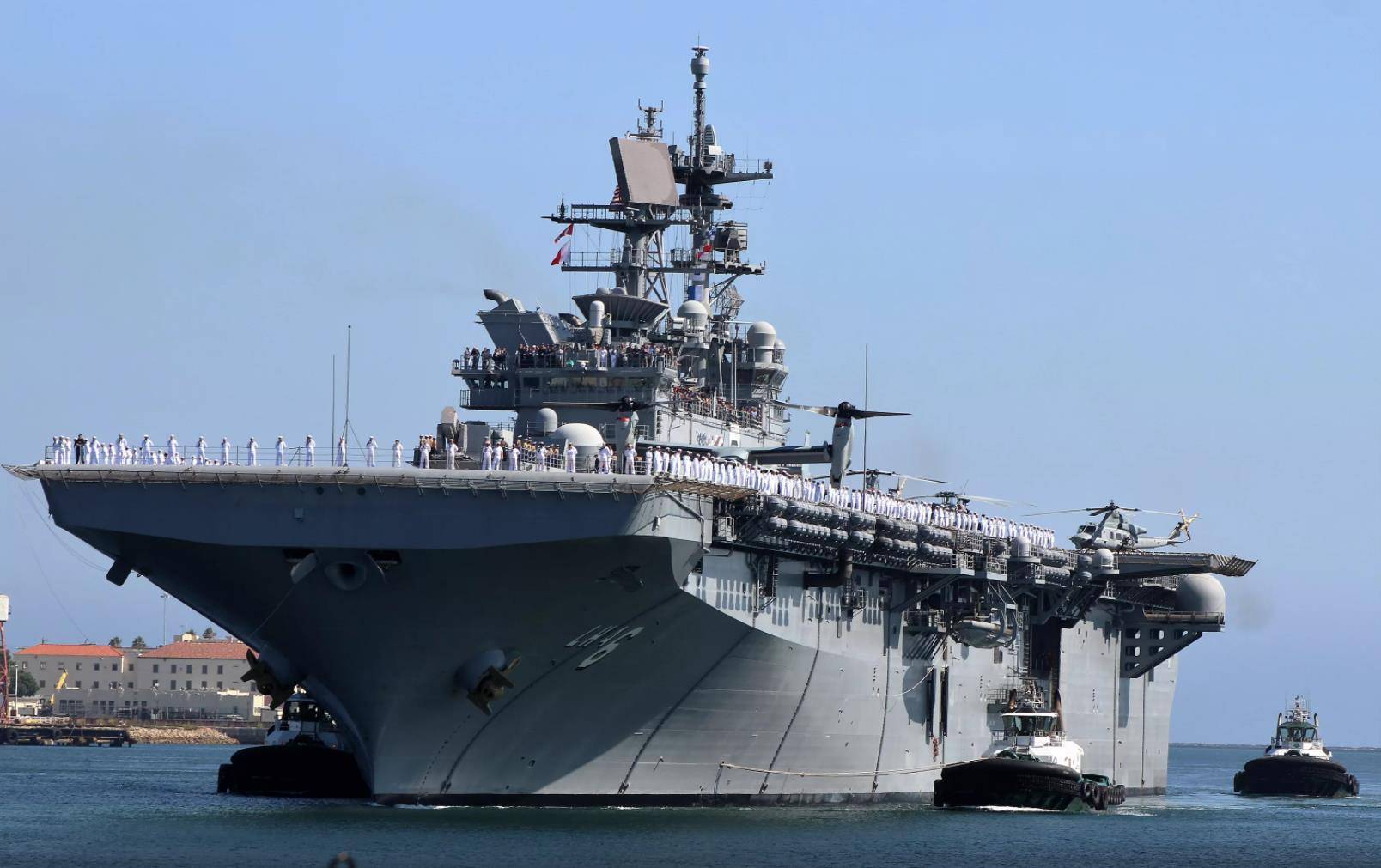 "美国"级两栖攻击舰,美国强大海上力量代表,造价惊人!