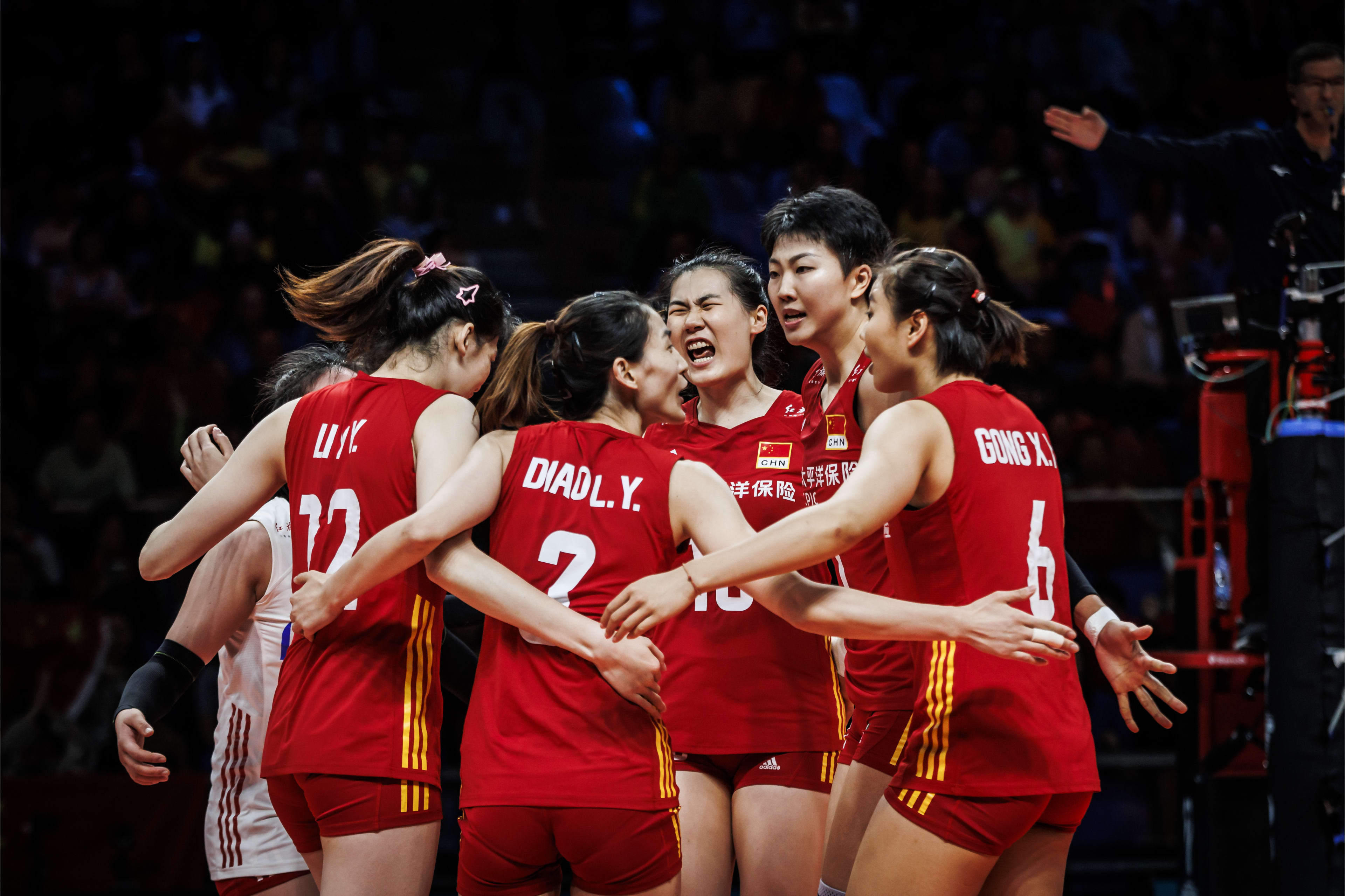 中国女排输球又遇麻烦,国际排联更新排名,中国女排大跌小组第4_中国