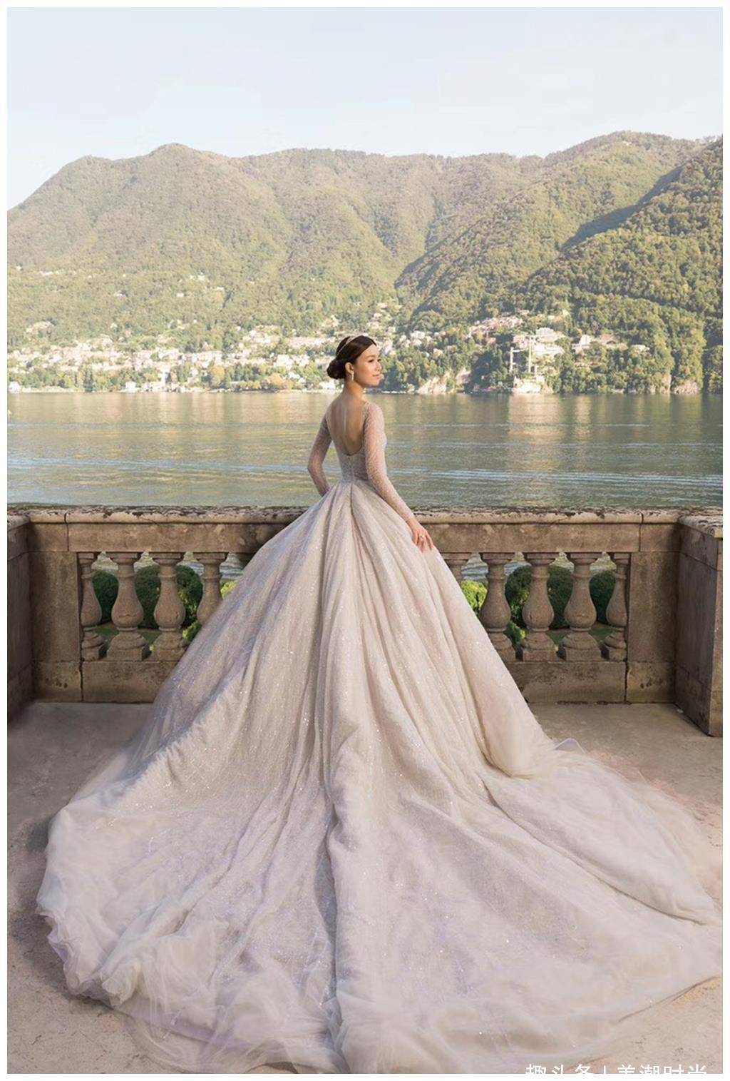 文咏珊嫁入豪门婚礼隆重,穿一身高定精致婚纱,美艳宛如画中人!