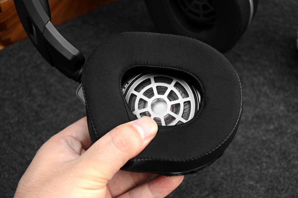 FPS游戏好搭档、无线双模,乌龟海岸刺客700二代游戏耳机开箱体验