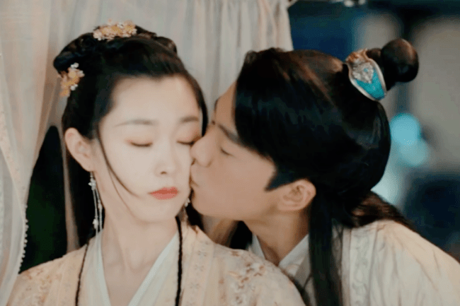 《赘婿》大火,相差7岁的宋轶郭麒麟姐弟恋,网友高呼:在一起_蒋依依