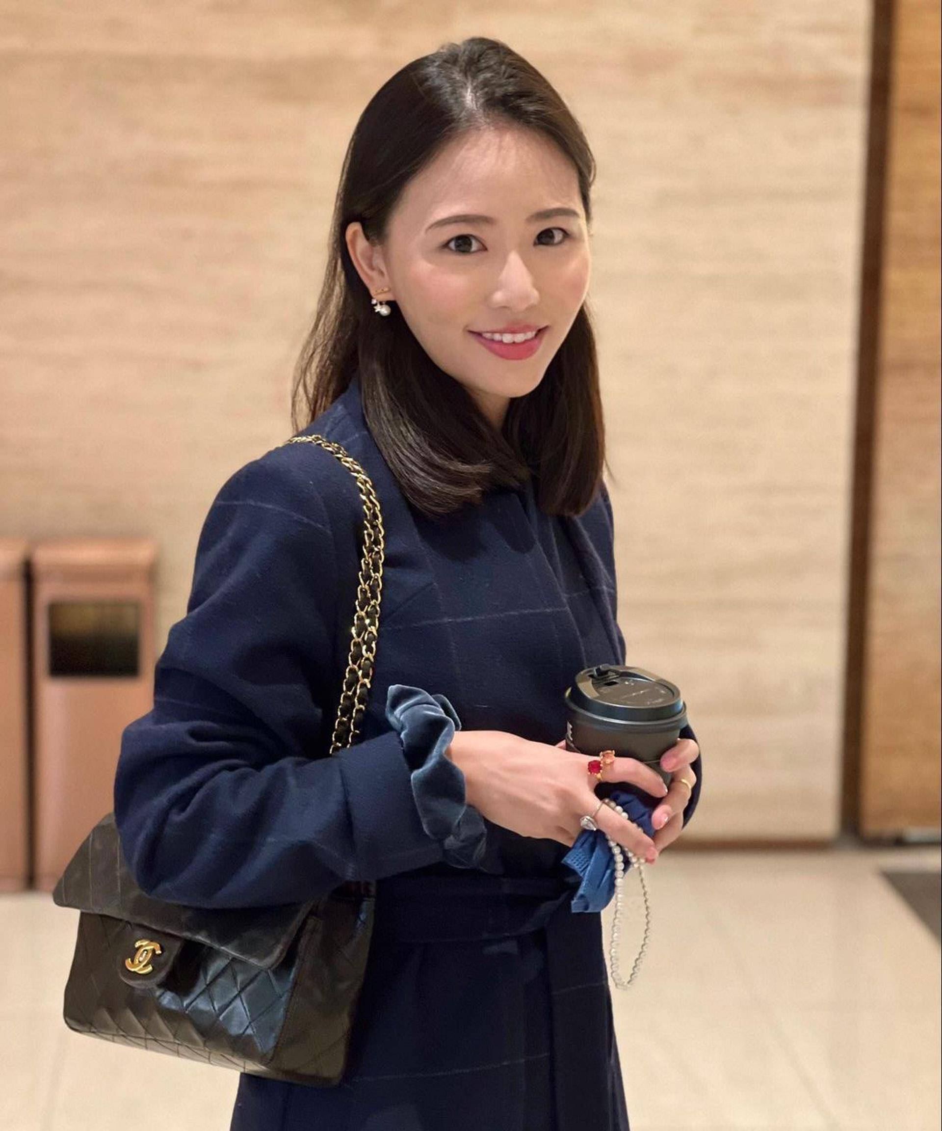26岁混血女星高调离开tvb,曾与刘銮雄42岁长子相恋_赵慧_工作时_刘鸣