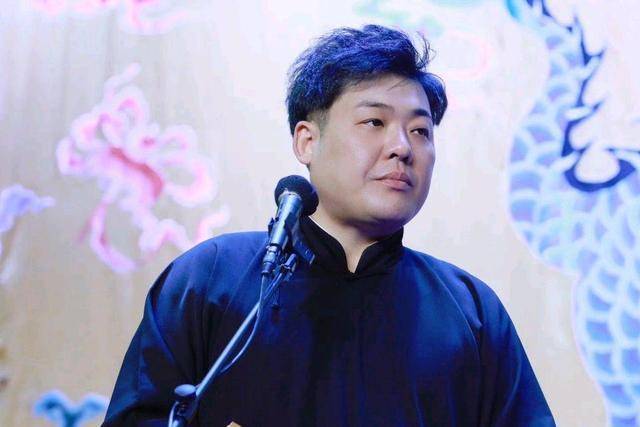 张鹤帆上演《一站到底》,斩获九部漫画,创造德云社新的"站绩".