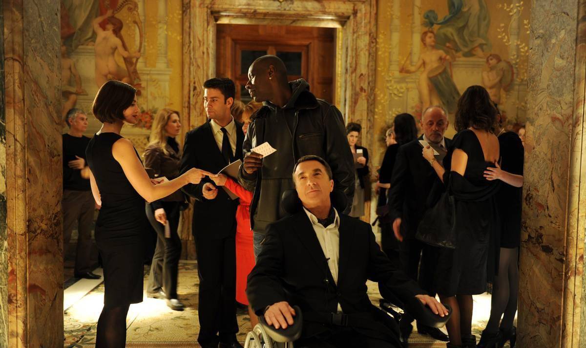 「完爆翻拍的经典」《无法触碰》法国当年最高票房喜剧