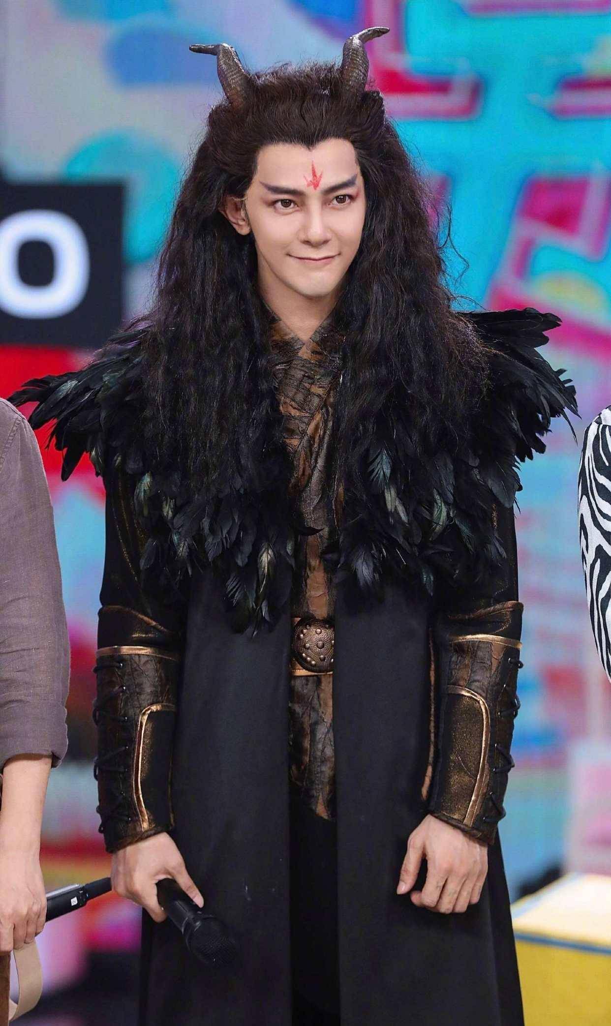 汪东城女装时尚亮相,超高颜值似偶像,网友:神似张雨绮_美女_女生_大东