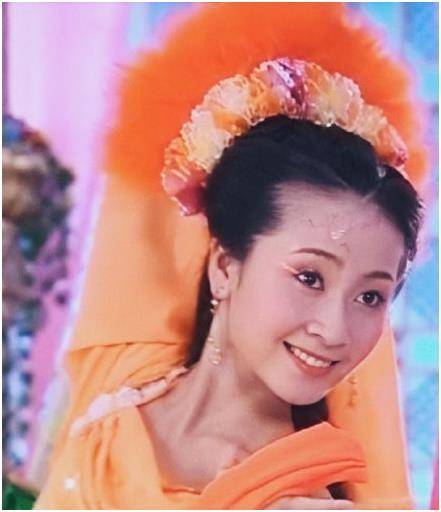 张颜齐恋情曝光,当事人强行解释,女方曾出演《欢天喜地七仙女》_网友