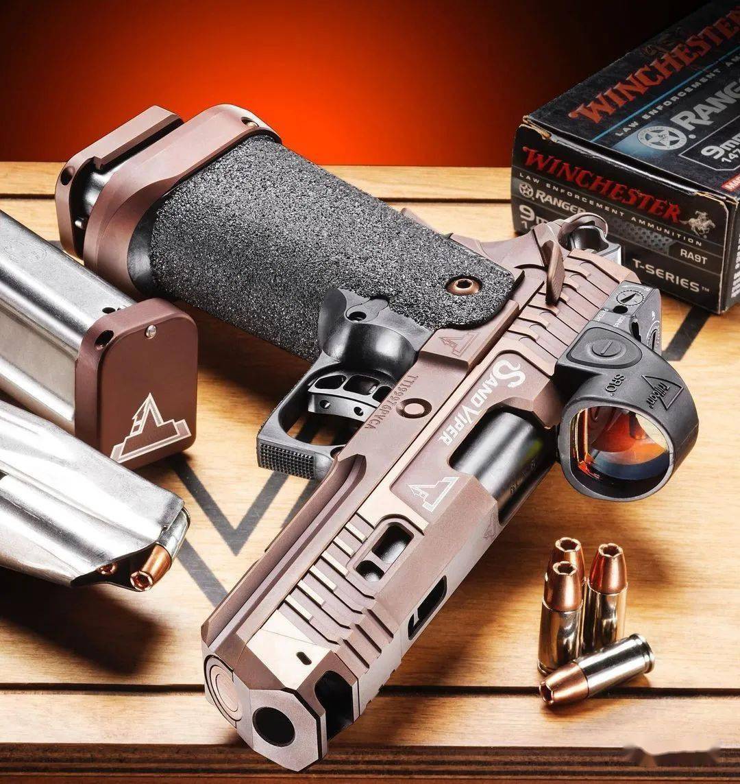 【塔兰战术图集】不得不说 他们家的妹子选的还是不错的_火器_视频