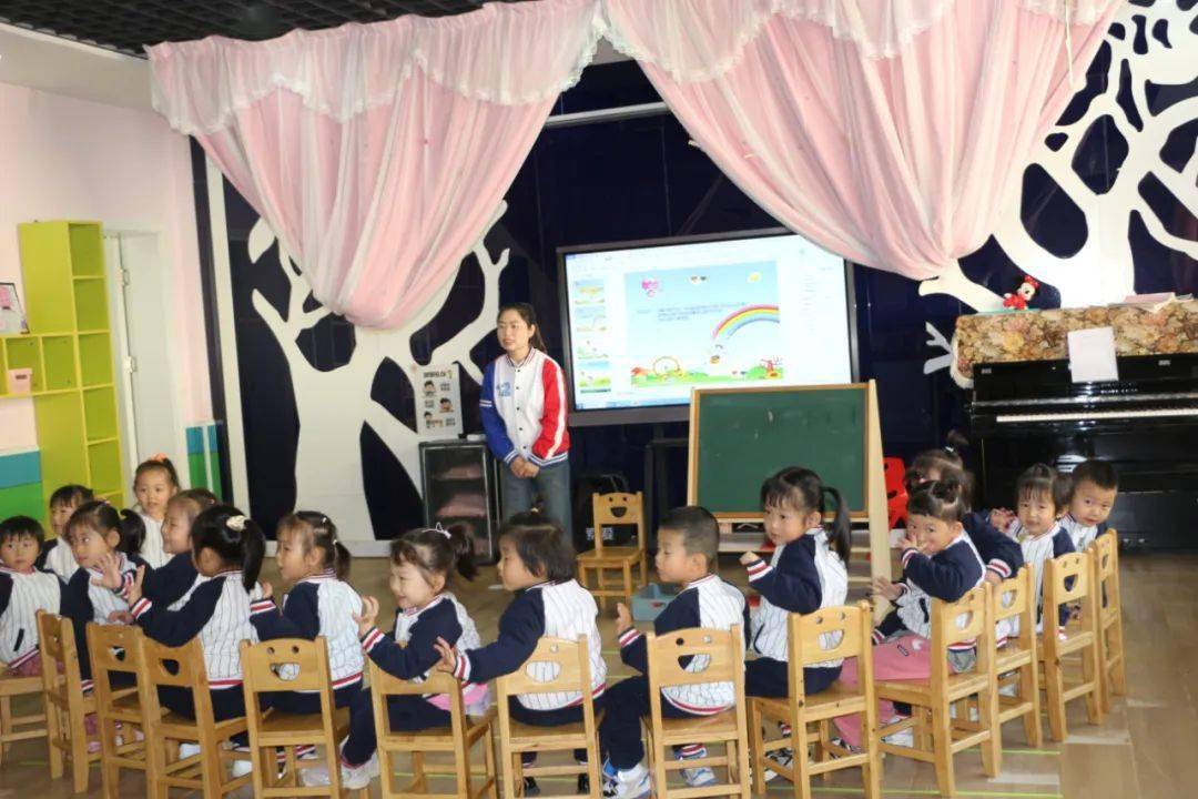 赵跳:小班艺术《我的身体都会响》吕倩:中班语言《好想吃榴莲》王倩