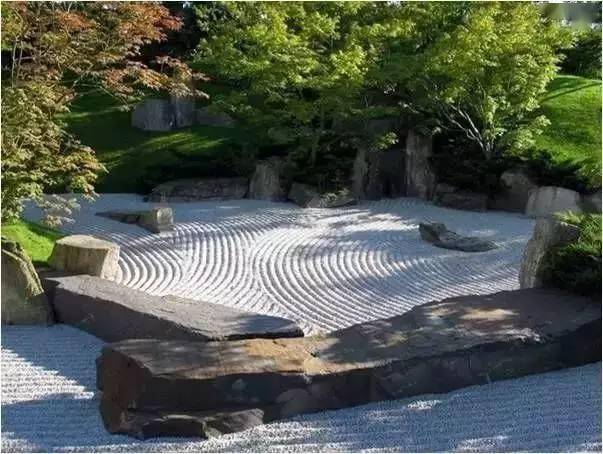 日本庭院枯山水的世界,国宝级枯山水设计师,竟是一位寺庙住持?!_庭园_野俊_瀑布