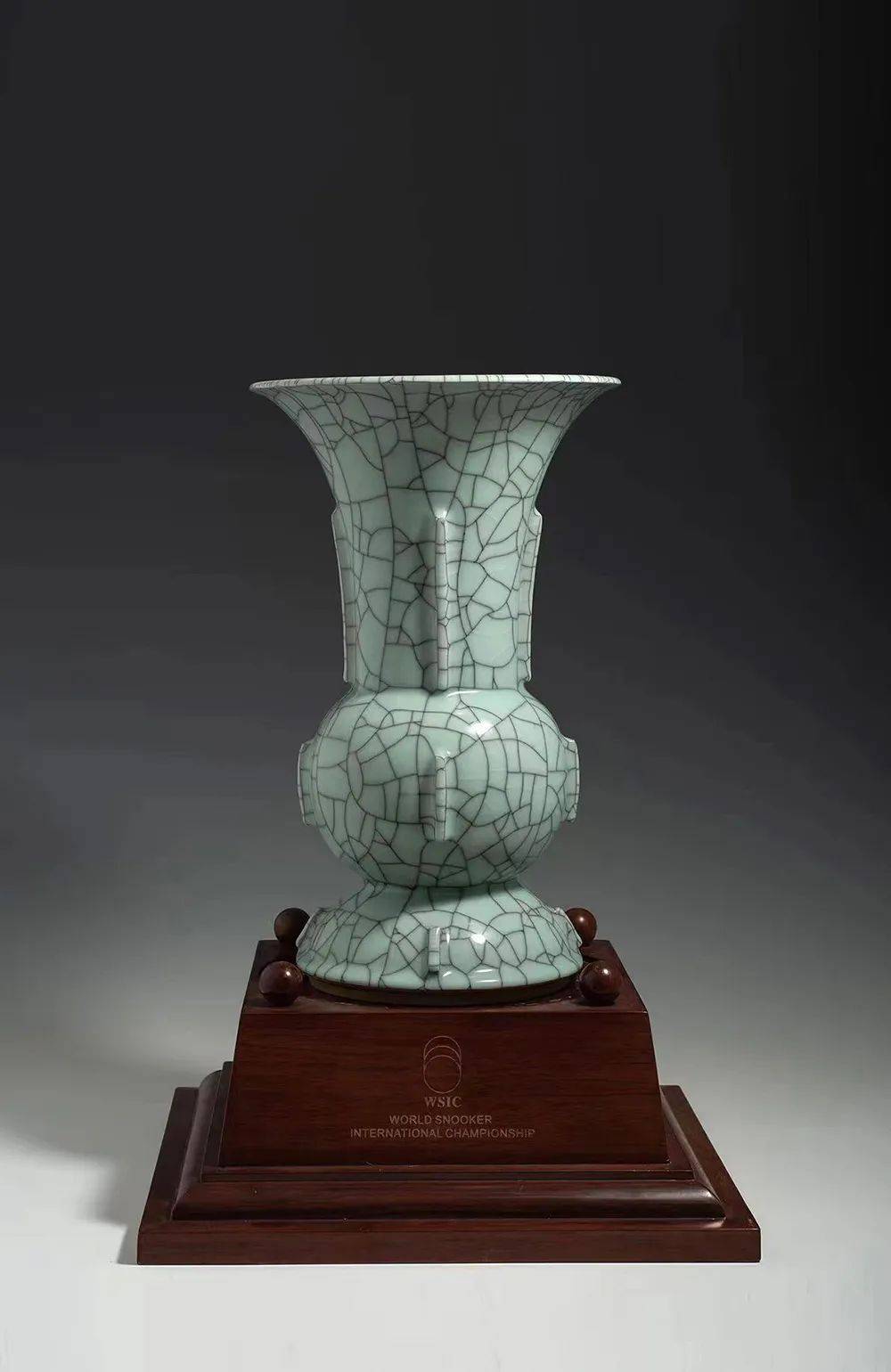 《瓷无止境》中国当代陶瓷艺术大展——蒋同磊_青瓷_龙泉_浙江省