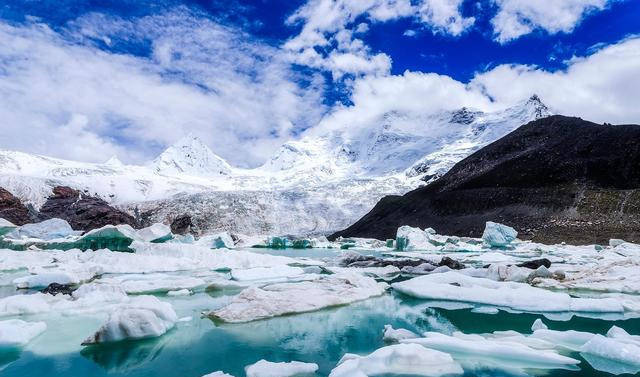 自驾西藏一定要去的萨普神山：这里被称为“小冰岛”有奇幻蓝冰