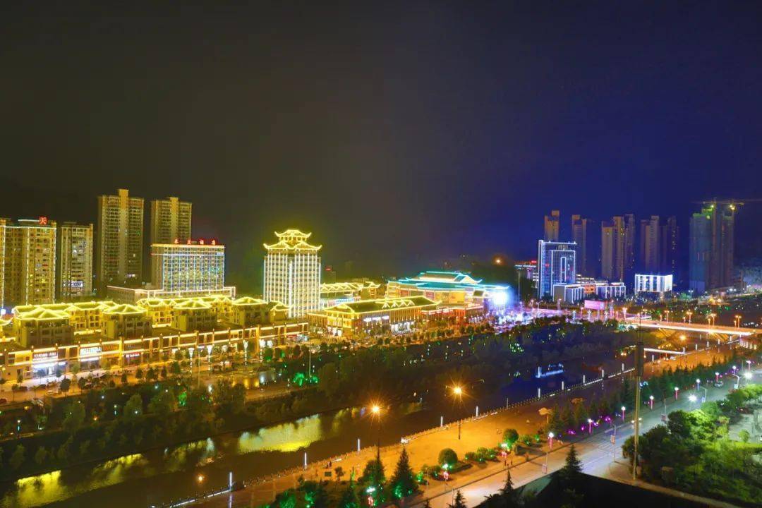 现在vs曾经★|/黄石大桥是黄石市对口支援利川市城市建设的重点项目