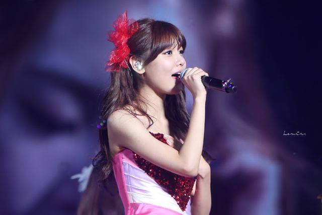 她当了六年练习生才出道,却在登顶期选择离开,真的