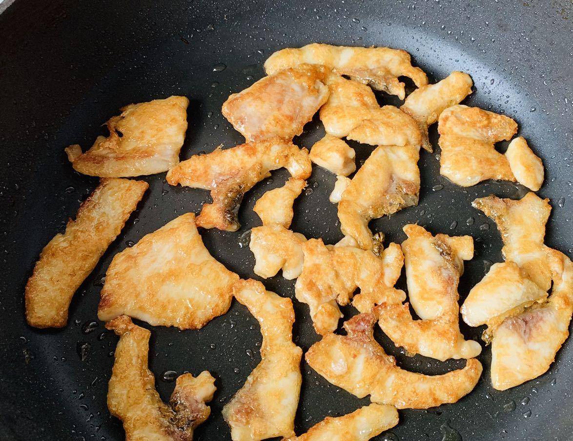 极简食谱—香煎鱼片 除了水煮鱼片的另一个选择香麻脆嫩 孩子喜欢