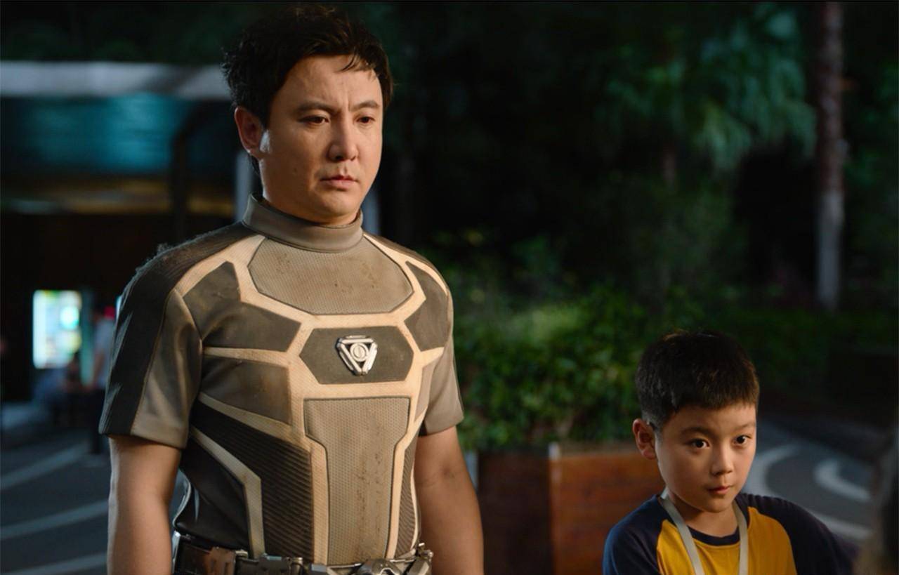 从纸片人到机器人,沈腾拱手让出了百亿票房冠军_吴京_电影_观众