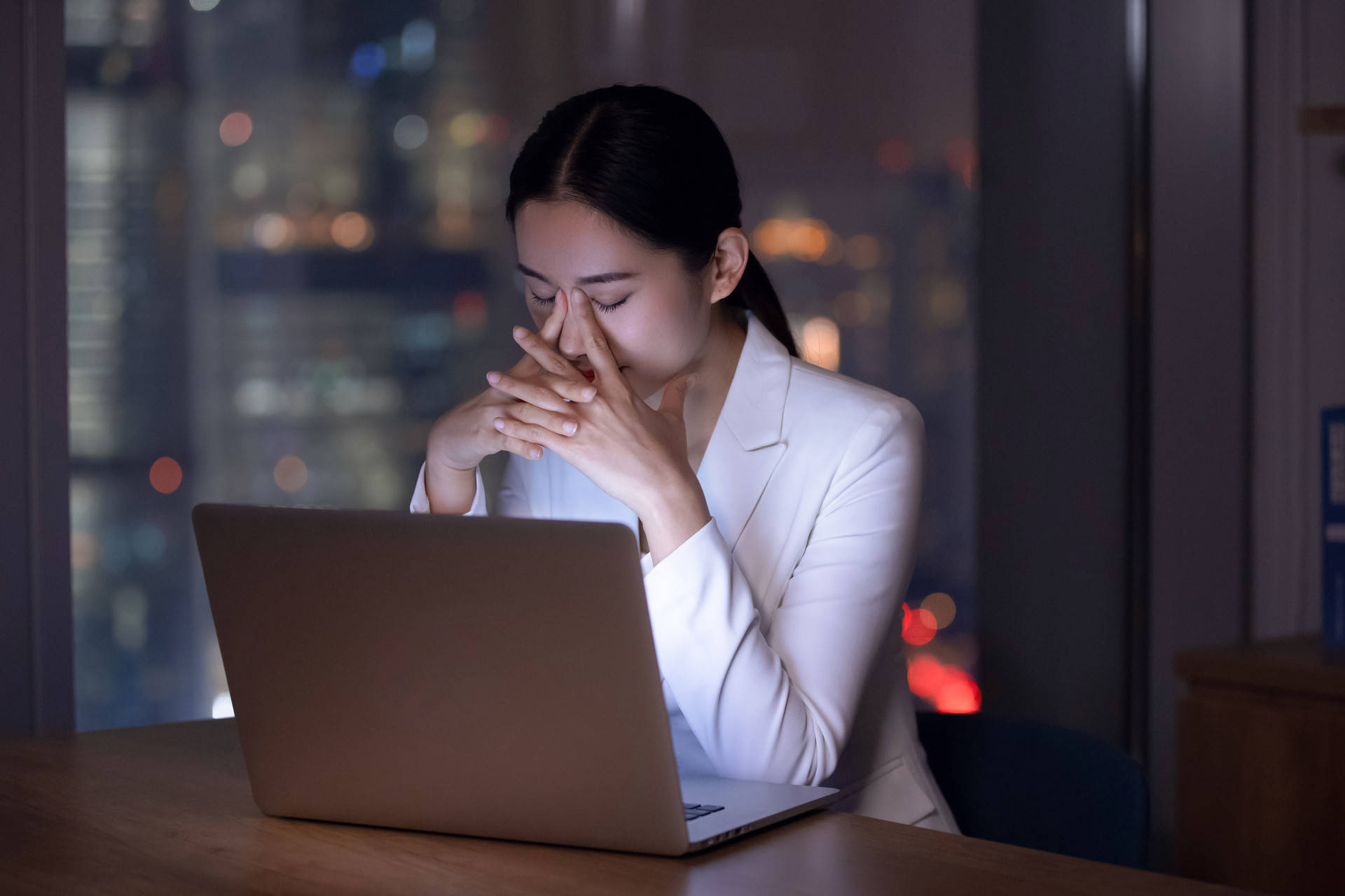 人在职场，会“面子地赚钱”有多重要？“人世清醒”李诞给出更好的谜底