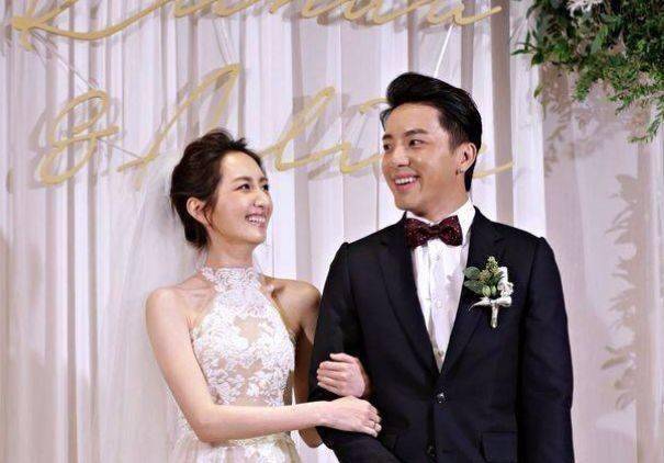 后来在2012年的时候,跟自己一同拍戏的谢坤达因戏生情传出了绯闻,他们