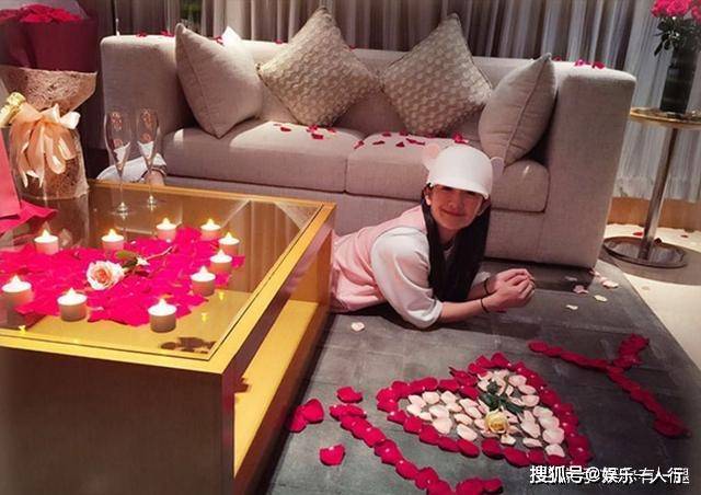 参观谢娜和张杰的豪宅,在家满是玫瑰,夫妻日常调情真是太幸福了_生活