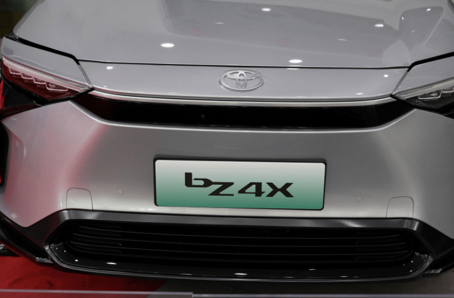 新车是基于丰田e-tnga专属架构下打造的首款车型,外观上采用了bz纯