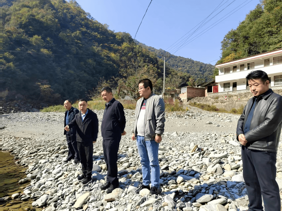 县委常委、政府副县长李荩带领工作组到三河坝镇检查当前重点工作_发展_意识形态_医保